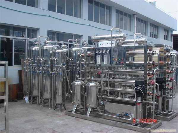 天津子潤凈化工程公司 飲料純水設備的技術開發(fā)與創(chuàng)新應用